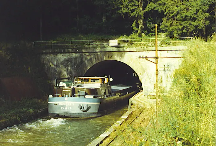 Canal de la Marne au Rhin
