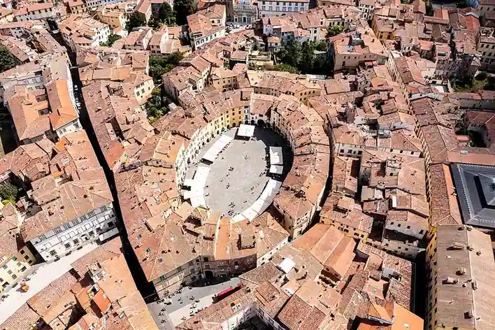 Place de l'Amphithéâtre