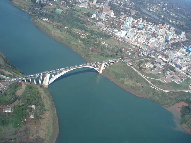 Pont international de l'Amitié