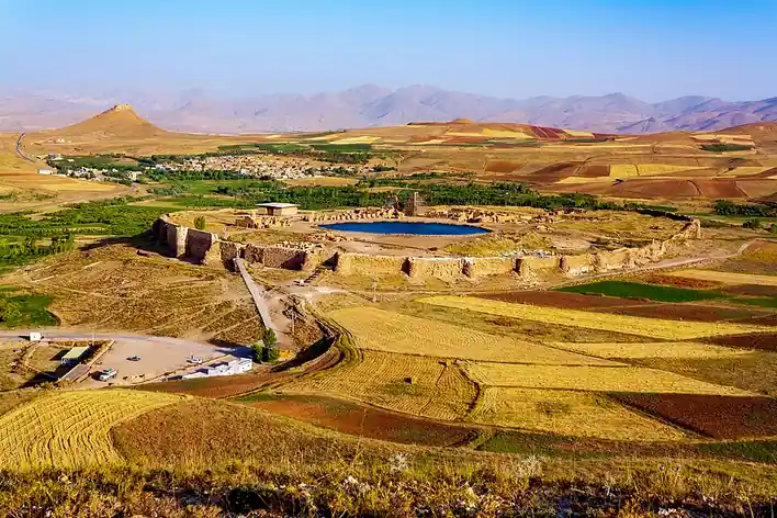 Takht-e Suleiman