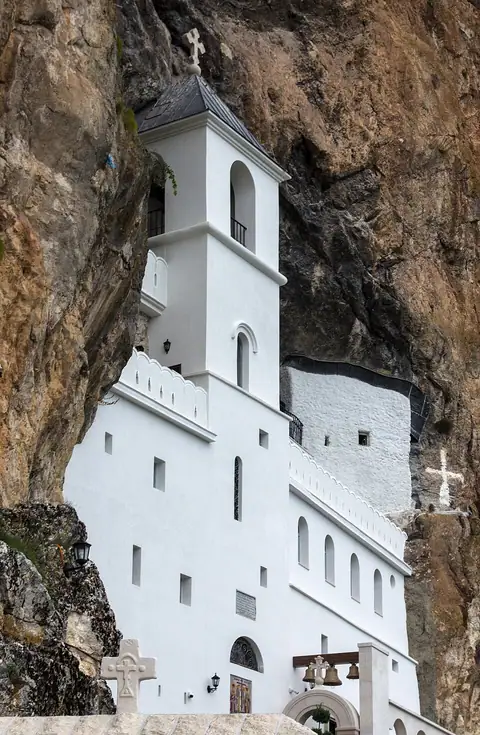 Monastère d'Ostrog