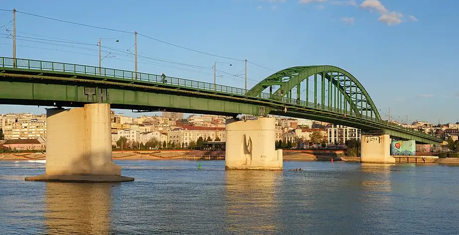Ancien pont de la Save