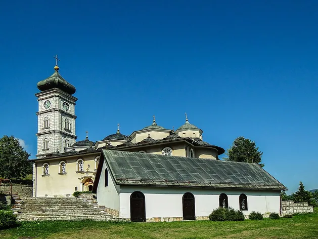 Église de la Dormition-de-la-Mère-de-Dieu de Čajniče
