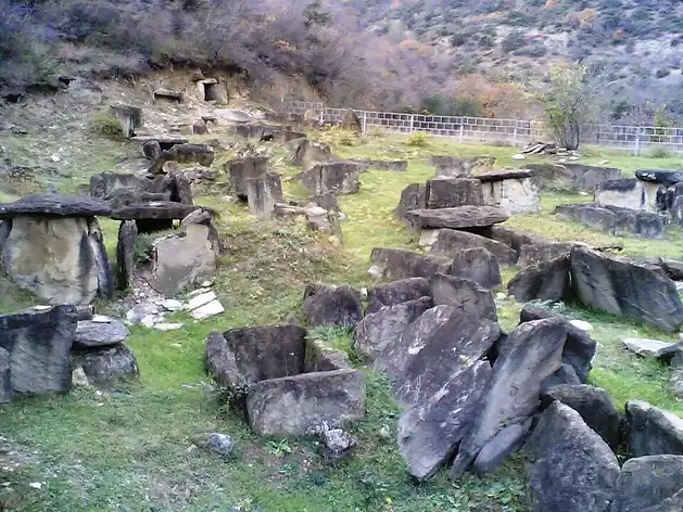 Samtavro necropolis
