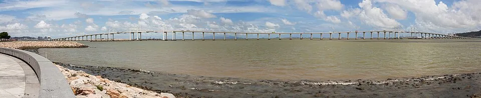 Pont de l'Amitié