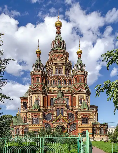 Cathédrale Saint-Pierre-et-Saint-Paul de Peterhof