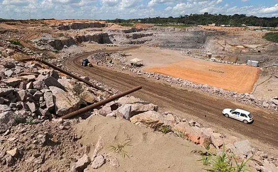 Barrage de Santo Antônio