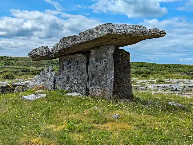 Dolmen de Poulnabrone