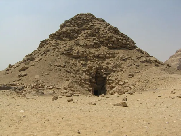 Pyramide d'Ouserkaf
