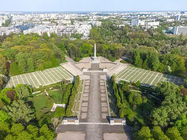 Cimetière-mausolée des combattants soviétiques de Varsovie