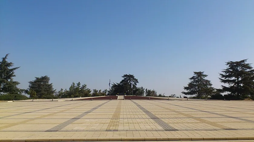Mont Herzl Plaza