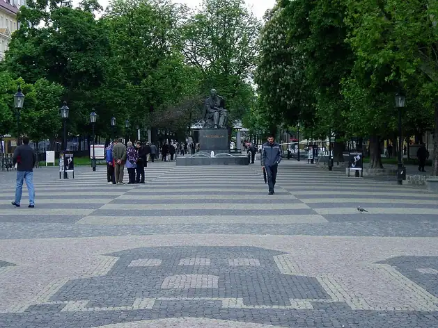 Hviezdoslavovo námestie