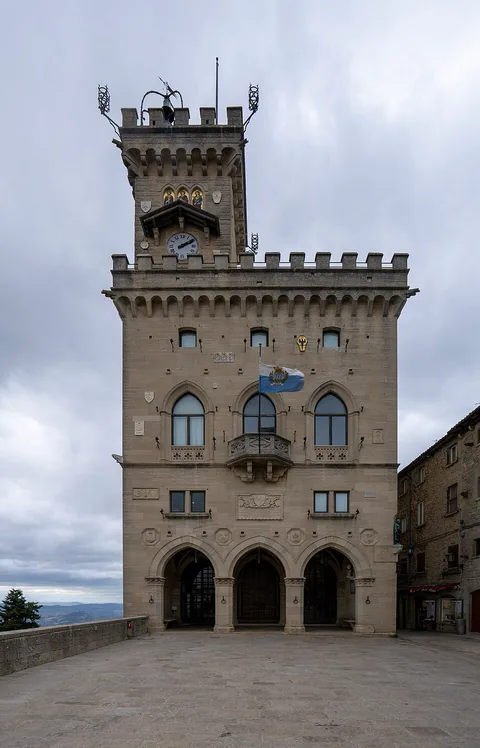 Palais public de Saint-Marin