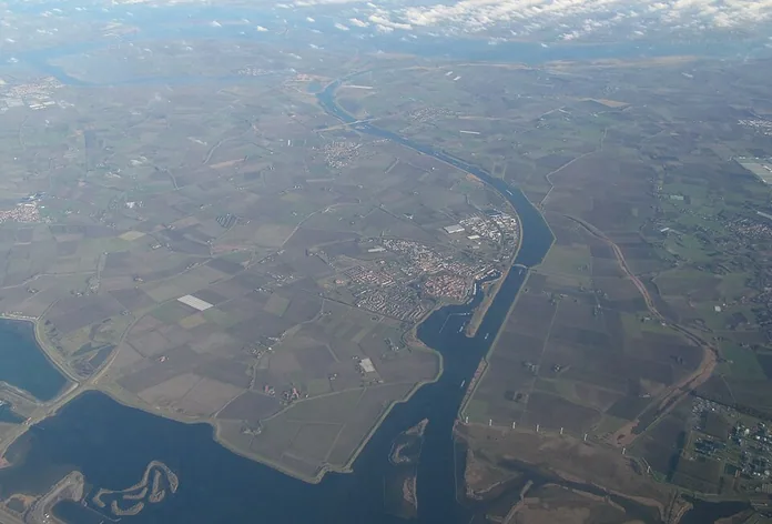 Canal de l'Escaut au Rhin