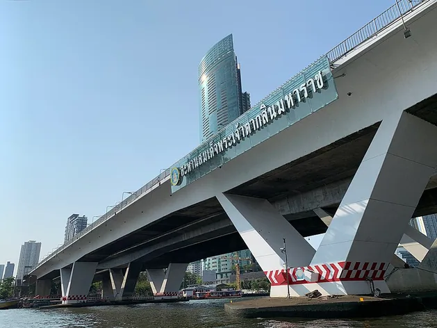 Taksin Bridge