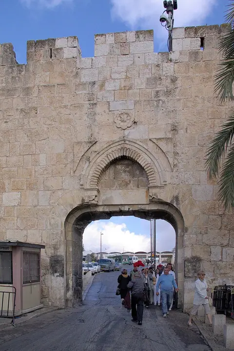 Porte des Maghrébins