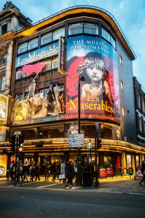 Queen's Theatre