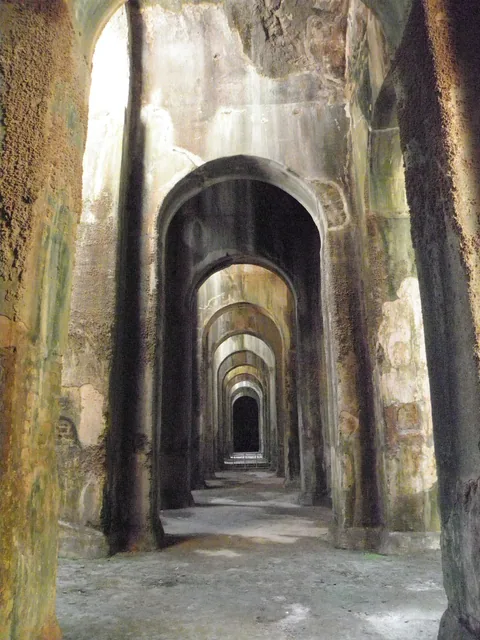 Piscina mirabilis