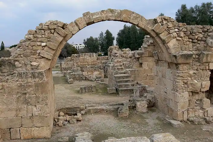 Saránda Kolónes