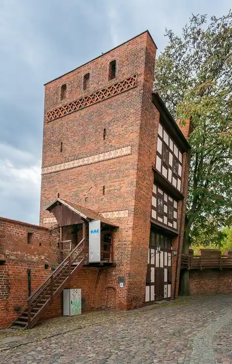 Tour inclinée de Toruń
