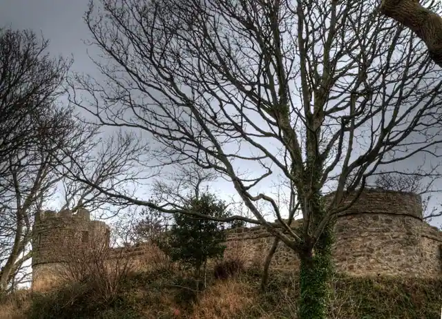 Castell Aberlleiniog