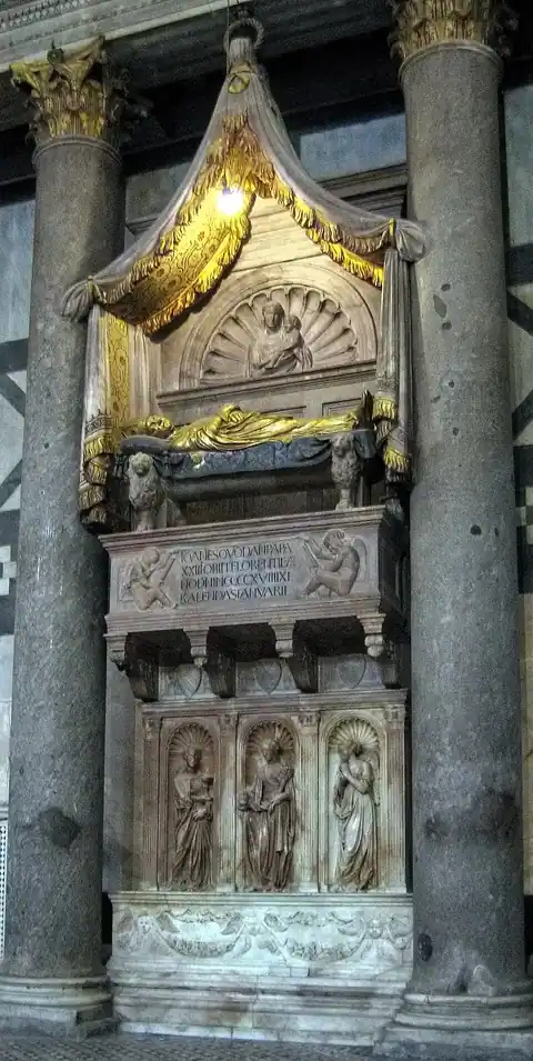 Tombeau de l'antipape Jean XXIII
