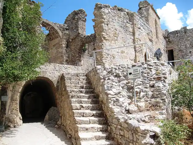 Château de Saint-Hilarion