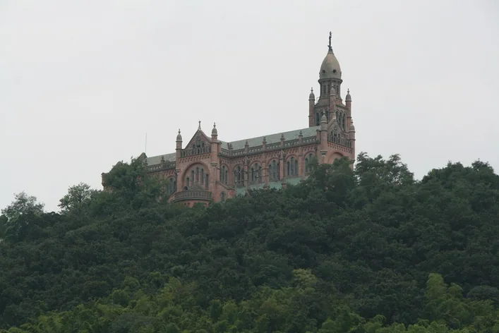 Basilique de She Shan