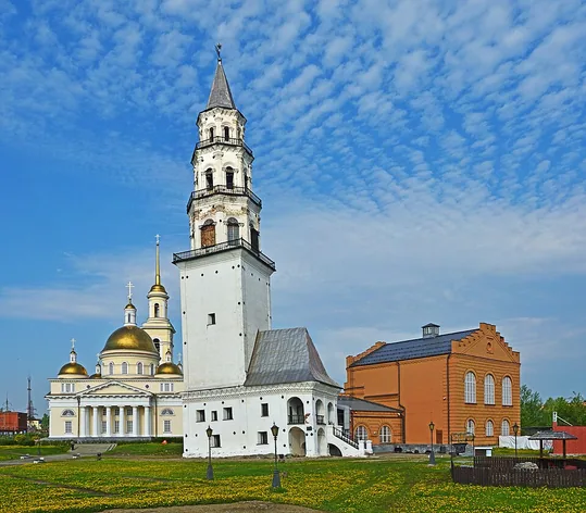 Tour penchée de Neviansk