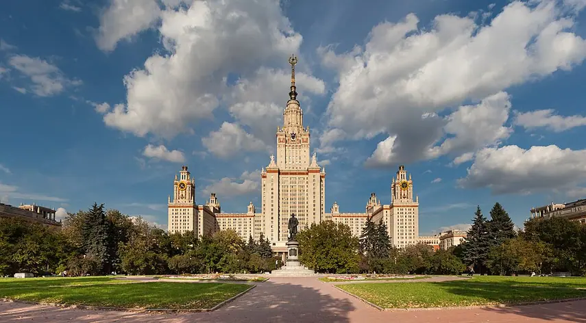 Bâtiment principal de l'université d'État de Moscou
