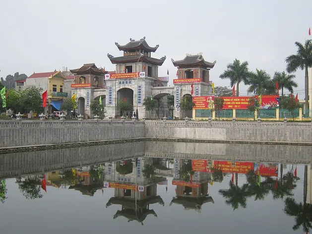 Hoa Lu (capitale historique)