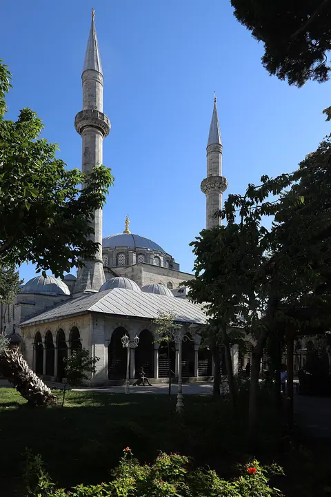 Mosquée Atik Valide
