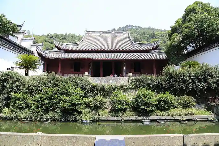 Temple Baoguo