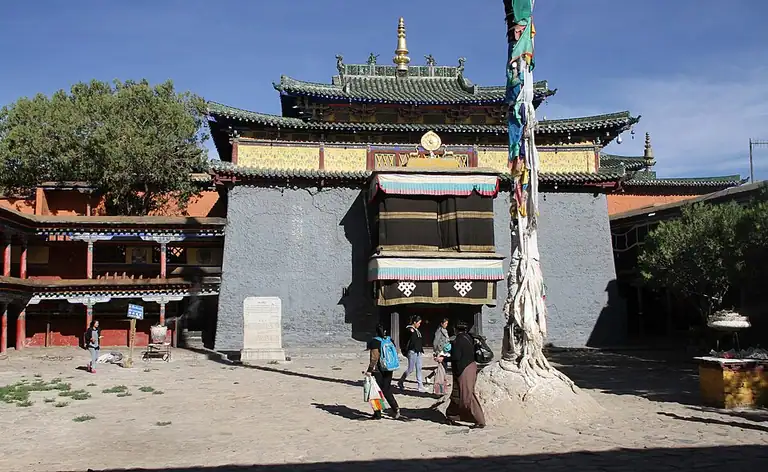 Monastère de Shalu