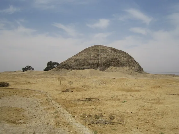 Pyramide de Hawara