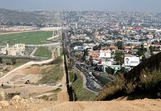 Barrière États-Unis-Mexique