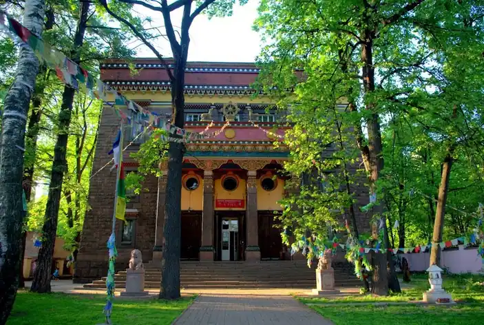 Temple bouddhiste de Saint-Pétersbourg