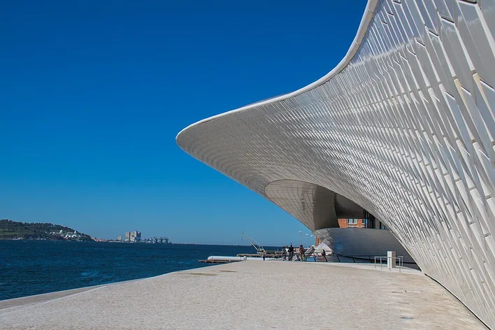 Musée d'Art, Architecture et Technologie