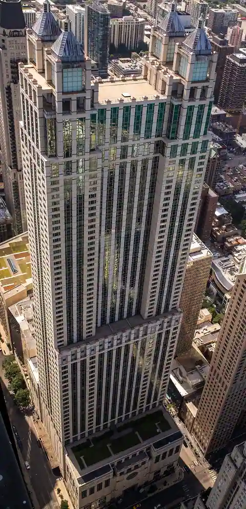 900 North Michigan