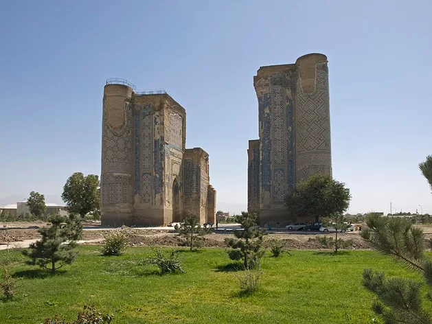 Ak Saray