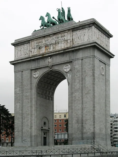Arc de la Victoire