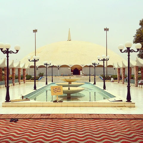 Masjid e Tooba