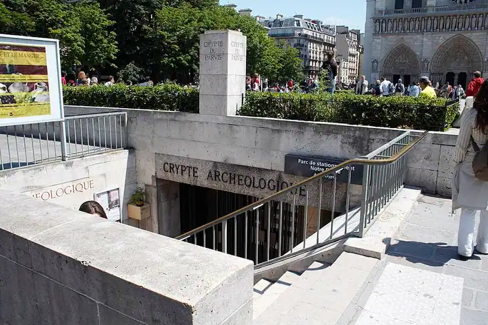 Crypte archéologique de l'île de la Cité