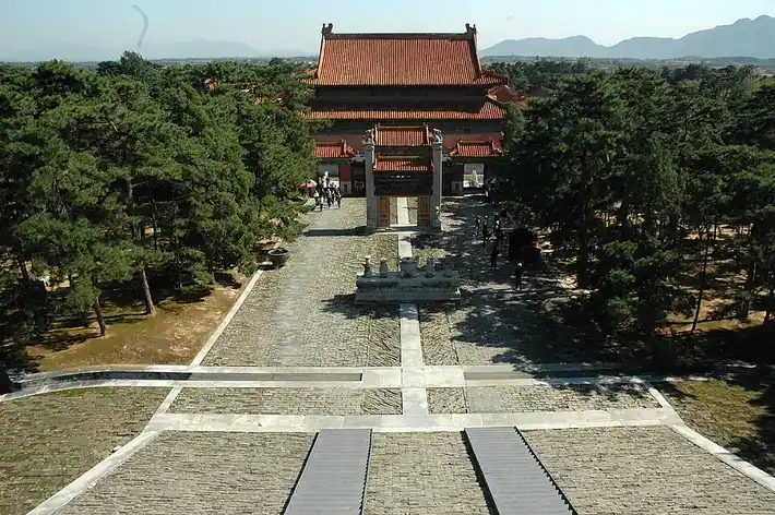 Tombeaux est des Qing
