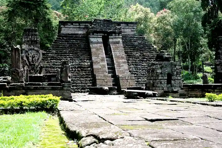 Temple de Sukuh