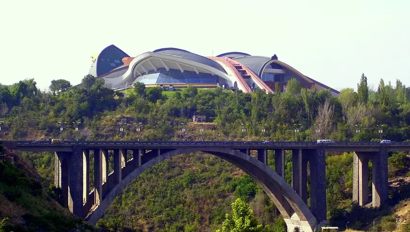 Grand pont du Hrazdan