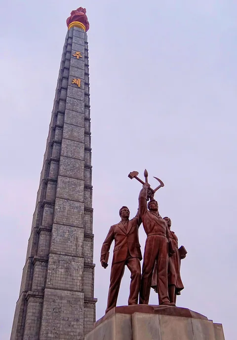 Tour du Juche