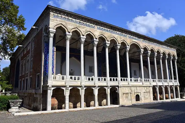 Kiosque carrelé