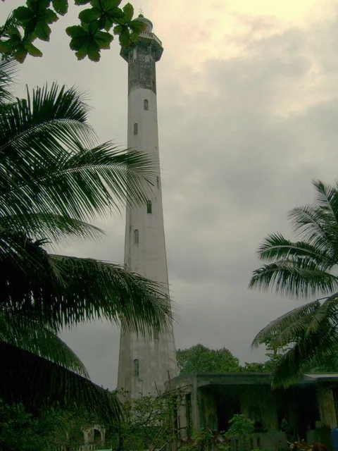 Phare de l'Île aux Prunes