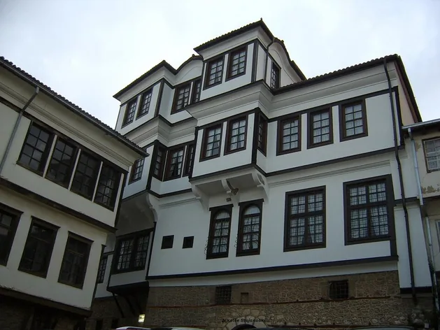 Maison Robevi